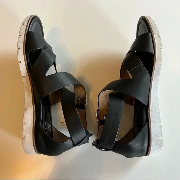 Sofft Womens Mirabelle Black Leather Sandal Size 9.5 GUC - Picture 5 of 7